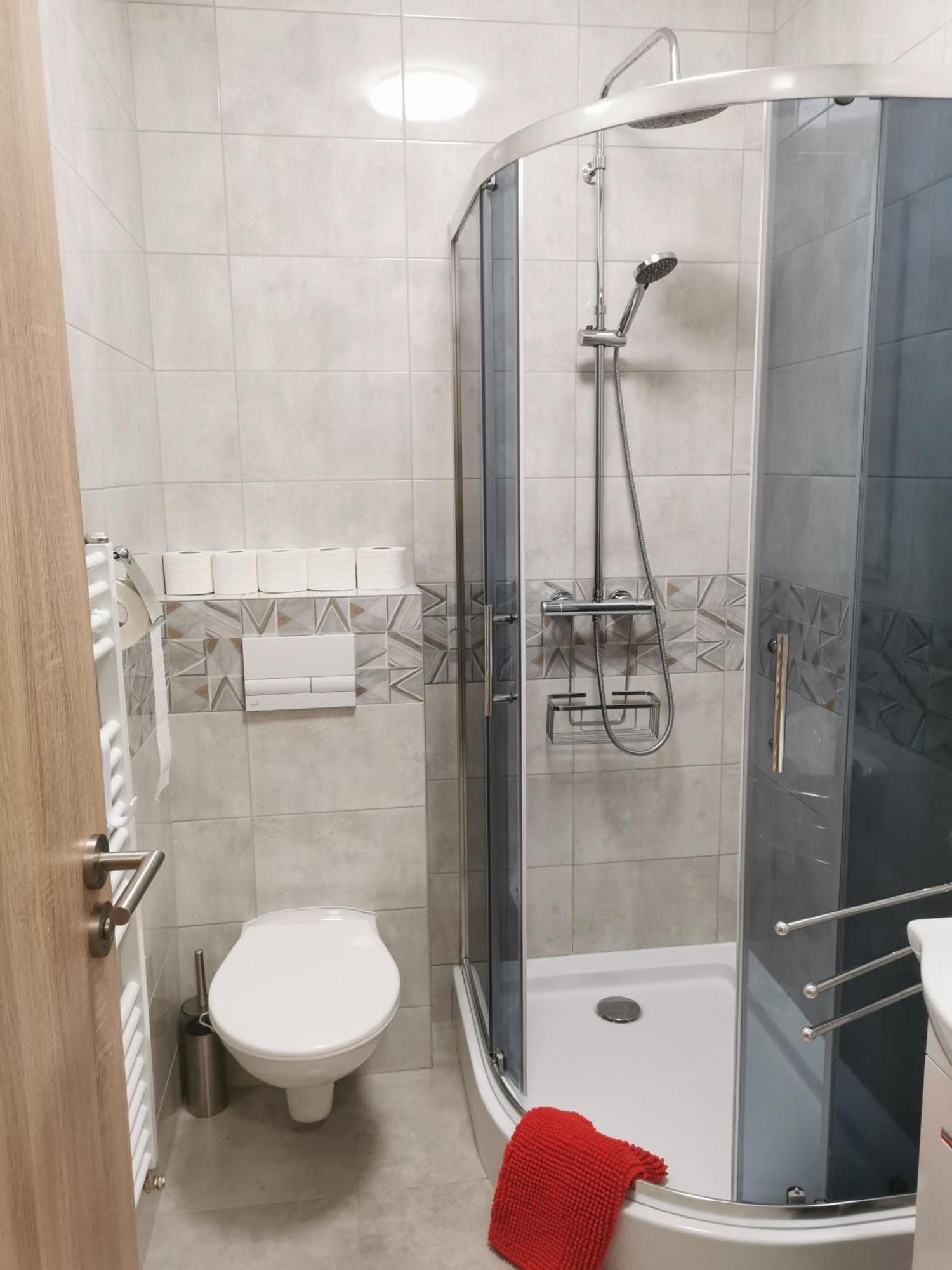Comenius Apartments - Apartmany Na Rohu Svidnik Pokoj fotografie